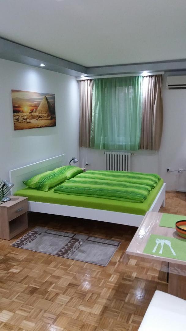 Green Dreams Новий Сад Екстер'єр фото